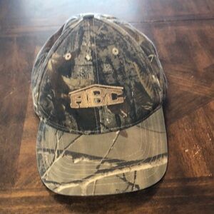 Mens Realtree Hat in good used condition